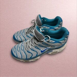 Nike Air Max Plus TN Sneakers Mens Size 10 Smoke Gray Blue Running